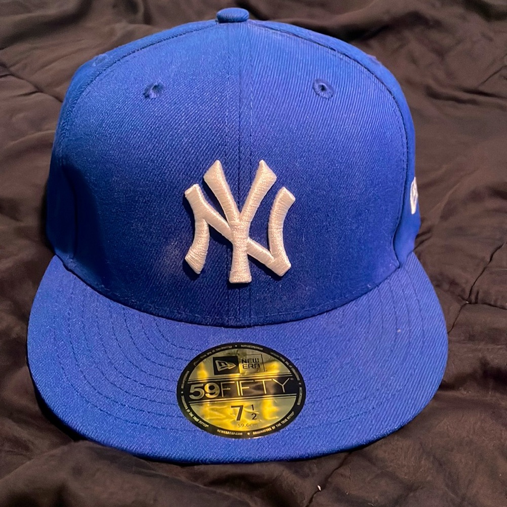 New era mlb Yankees blue fitted hat